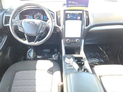 Certified 2024 Ford Edge SE w/ Black Appearance Package AWD/4WD image 20
