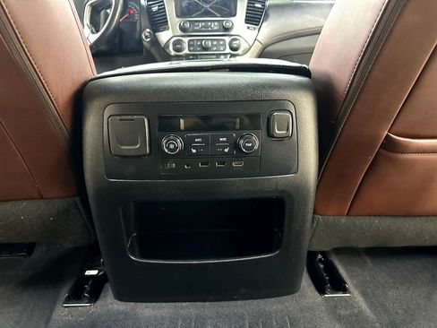 Used 2020 Chevrolet Tahoe Premier w/ Premier Plus Edition image 38