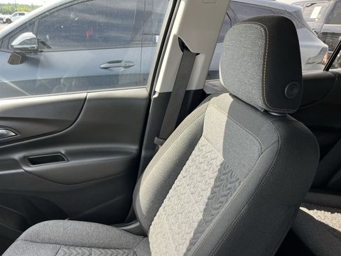 Used 2024 Chevrolet Equinox LT w/ LPO, Floor Liner Package FWD image 22