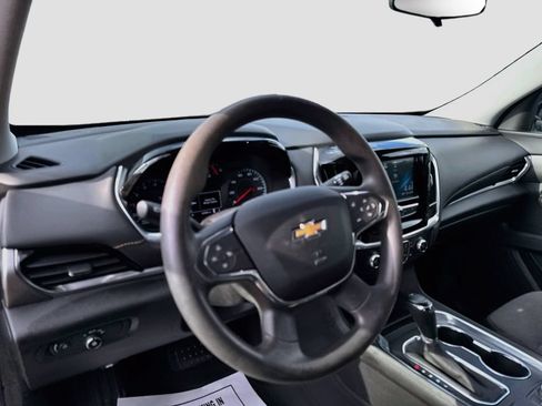 Used 2019 Chevrolet Traverse LS w/ LPO, Floor Liner Package FWD image 9