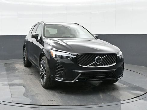 New 2026 Volvo XC60 B5 Ultra w/ Protection Package Premier image 2