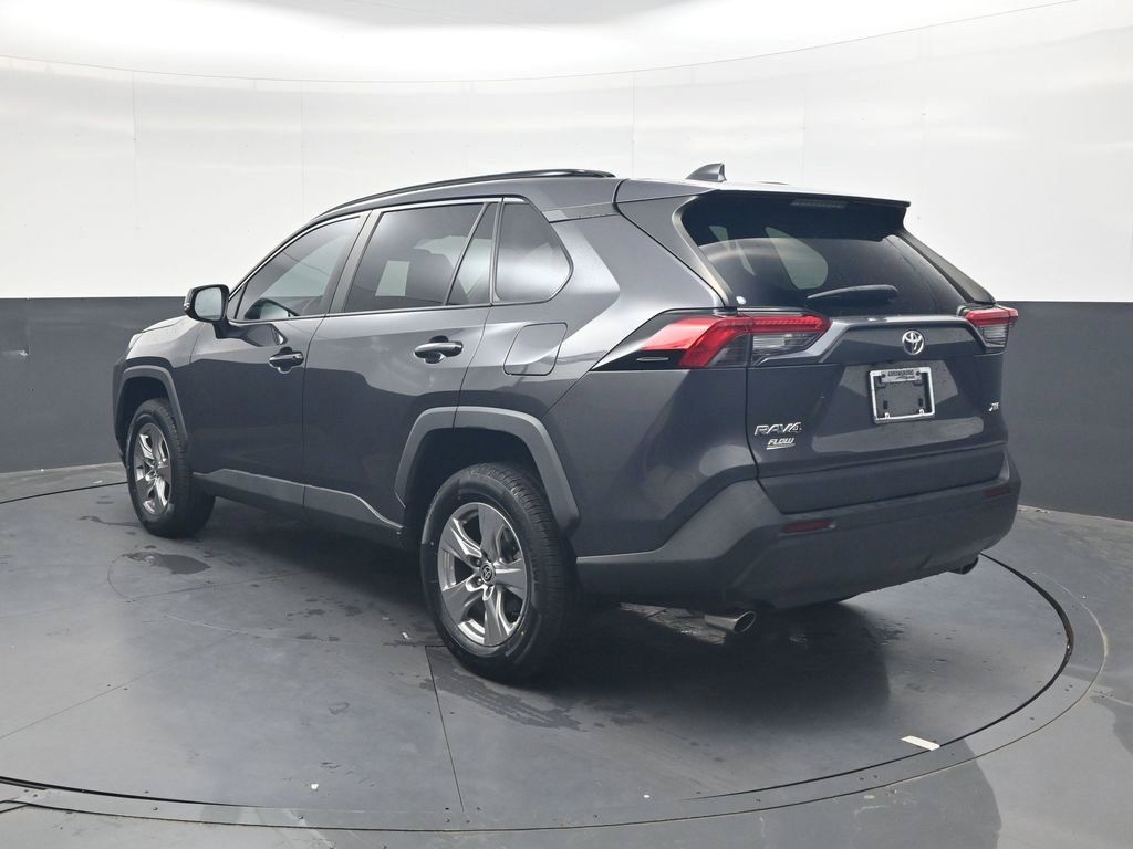 Used 2023 Toyota RAV4 XLE FWD image 6