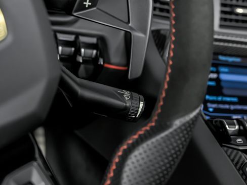 Used 2021 Lamborghini Aventador SVJ image 38