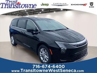 New 2027 Chrysler Pacifica Select FWD video 1