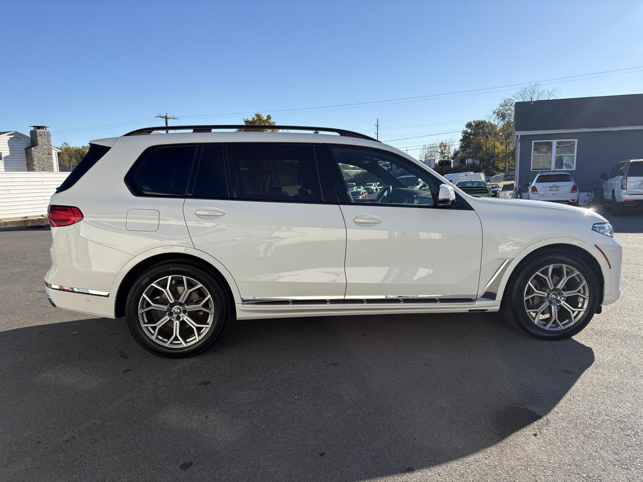 Used 2022 BMW X7 xDrive40i w/ Executive Package AWD/4WD image 6