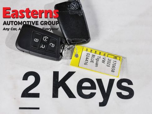Used 2023 Volkswagen Tiguan SE AWD/4WD image 24