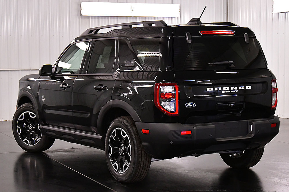New 2026 Ford Bronco Sport Outer Banks w/ Interior Protection Package AWD/4WD image 5