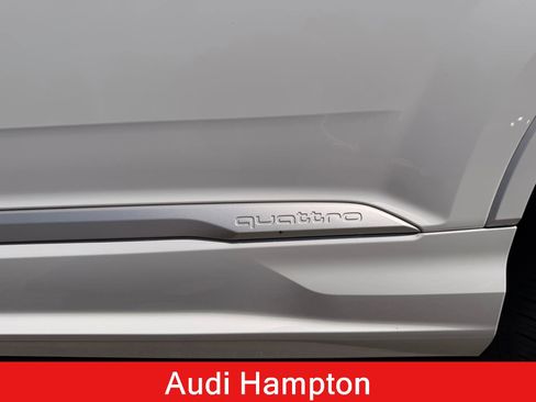 Used 2023 Audi Q7 3.0T Premium Plus w/ Premium Plus Package AWD/4WD image 22