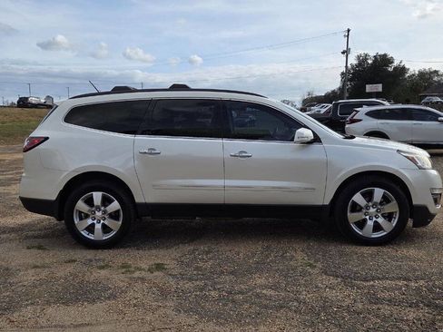 Used 2014 Chevrolet Traverse LTZ image 6