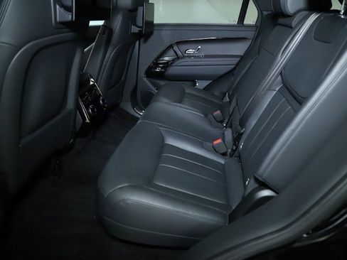 Used 2023 Land Rover Range Rover Sport SE image 28