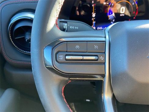 Used 2023 Chevrolet Colorado Z71 w/ Z71 Convenience Package 2 image 19