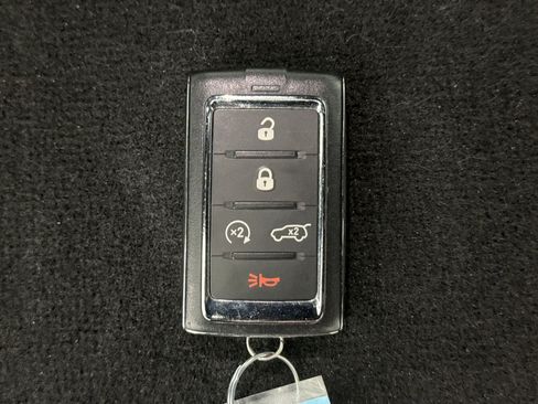 Used 2023 Jeep Grand Cherokee Limited image 23