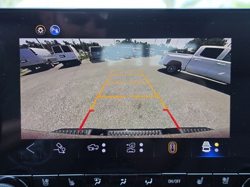New 2026 Chevrolet Colorado ZR2 w/ Technology Package AWD/4WD image 29