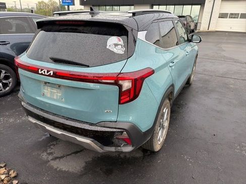 Used 2024 Kia Seltos S AWD/4WD image 4