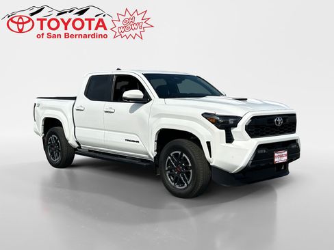 New 2024 Toyota Tacoma TRD Sport w/ TRD Sport Premium Package image 7