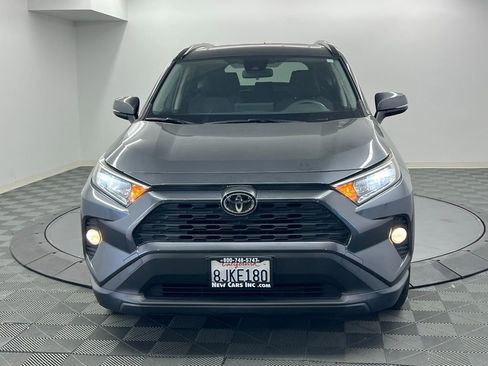 Used 2019 Toyota RAV4 XLE w/ All Weather Liner Package image 5