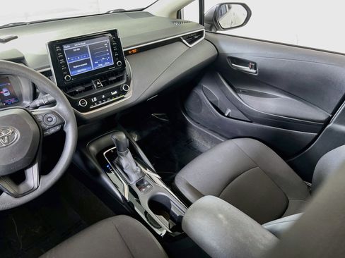 Used 2021 Toyota Corolla LE w/ LE Convenience Package FWD image 21