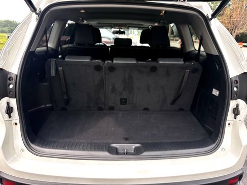 Used 2015 Toyota Highlander XLE AWD/4WD image 38