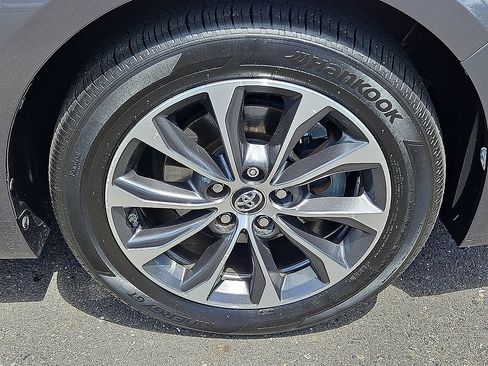 Used 2016 Toyota Avalon XLE Premium FWD image 26