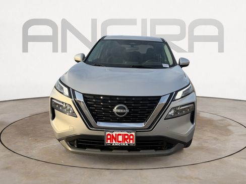 Used 2023 Nissan Rogue SV image 6