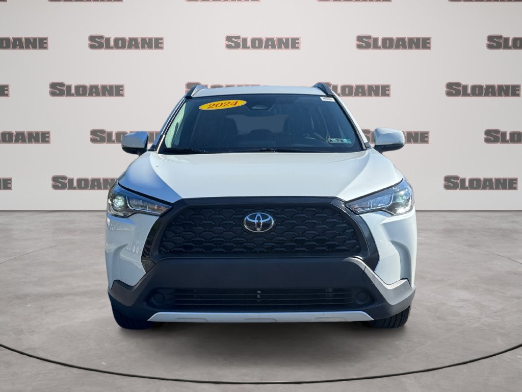 Used 2024 Toyota Corolla Cross LE FWD image 8