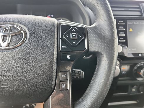 Used 2023 Toyota 4Runner TRD Off-Road AWD/4WD image 21
