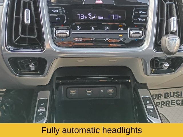 Used 2023 Kia Sorento SX Prestige w/ Panoramic Sunroof Package AWD/4WD image 22