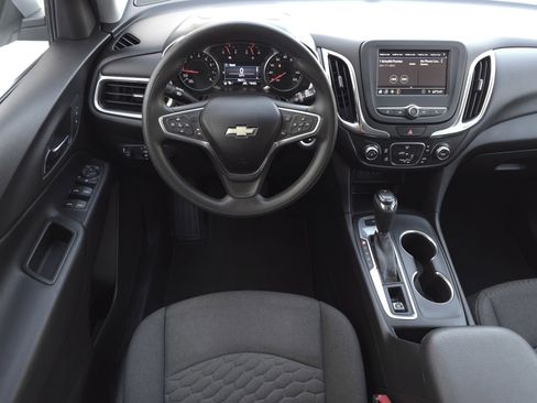 Used 2020 Chevrolet Equinox LT image 12