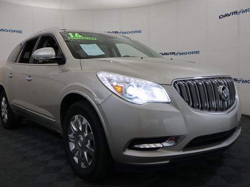 Used 2016 Buick Enclave Leather FWD image 3
