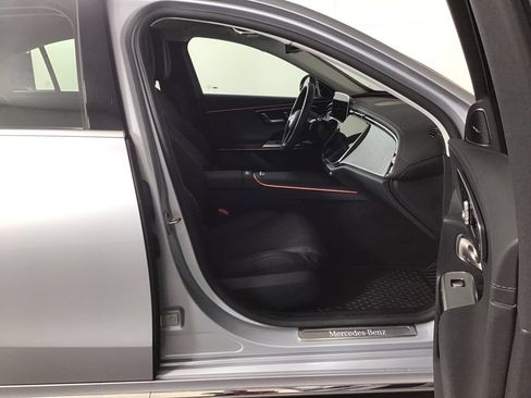 Used 2025 Mercedes-Benz E 450 4MATIC Sedan image 19