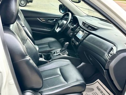 Used 2017 Nissan Rogue SL w/ SL Premium Package FWD image 12