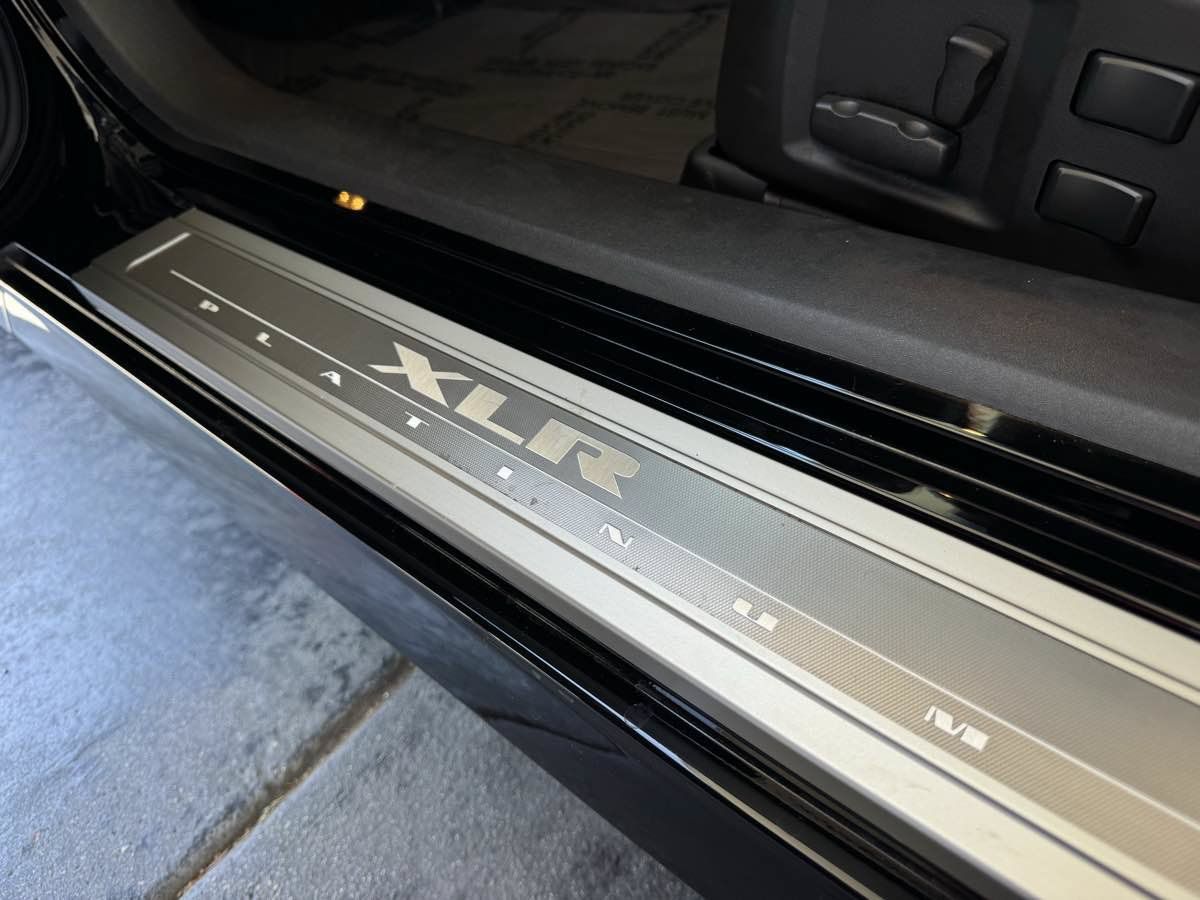 Used 2009 Cadillac XLR RWD image 33