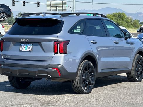 Used 2024 Kia Sorento SX AWD/4WD image 4