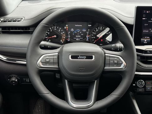 New 2026 Jeep Compass Latitude image 11