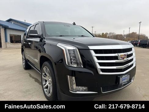 Used 2015 Cadillac Escalade Premium image 31