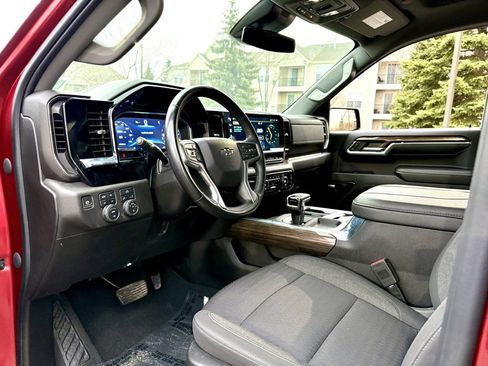Used 2024 Chevrolet Silverado 1500 RST image 16