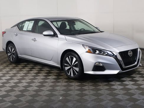 Used 2022 Nissan Altima 2.5 SV image 43
