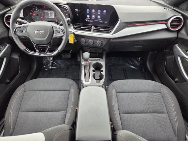 Used 2024 Chevrolet Trax RS w/ Driver Confidence Package FWD image 17