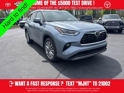 Used 2024 Toyota Highlander Platinum