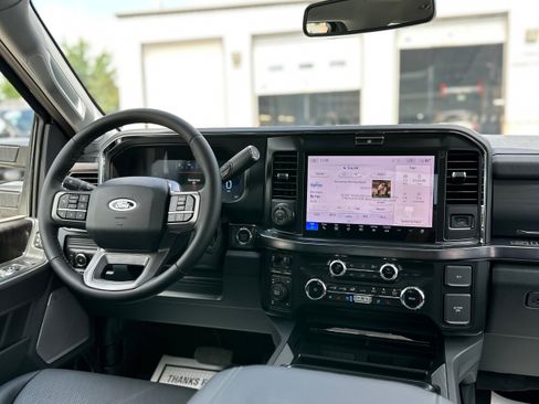 New 2026 Ford F250 Lariat w/ Black Appearance Package AWD/4WD image 17