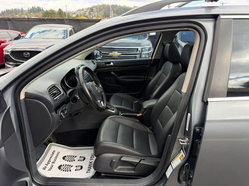 Used 2011 Volkswagen Jetta TDI w/ Wheel & Sunroof Pkg image 8