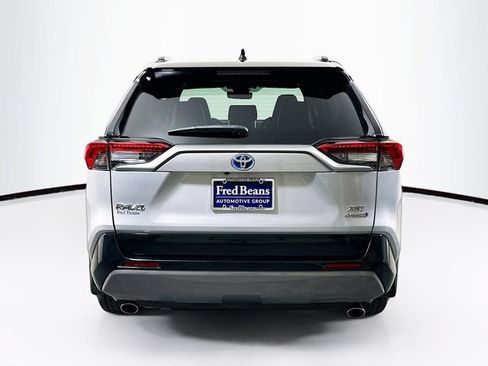 Used 2021 Toyota RAV4 XSE AWD/4WD image 7