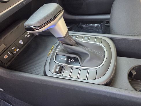 New 2026 Hyundai Kona SE image 10