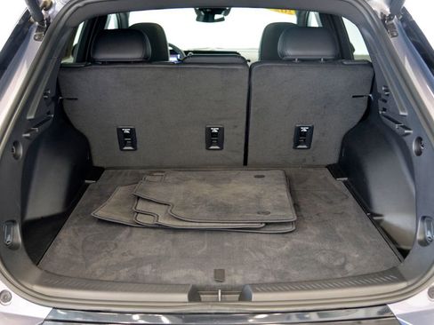 Used 2024 Chevrolet Equinox EV LT image 29