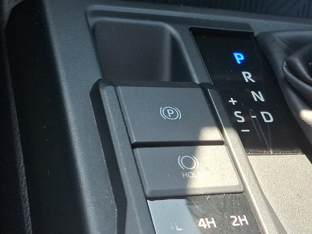 Used 2025 Toyota 4Runner SR5 AWD/4WD image 24