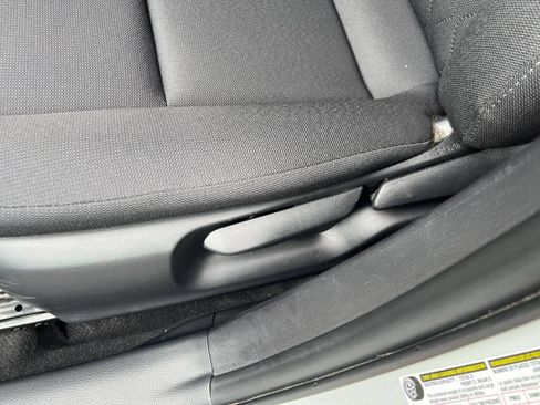 Used 2025 Toyota Corolla LE FWD image 18