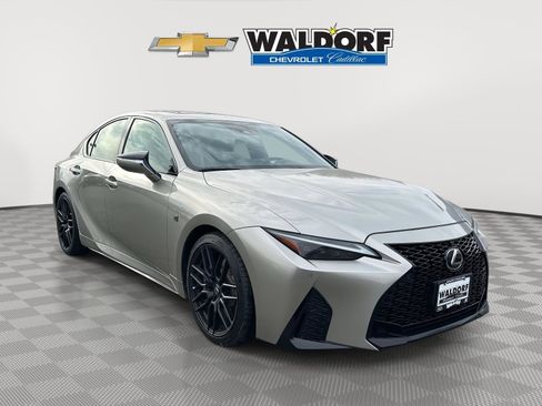 Used 2023 Lexus IS 500 image 1