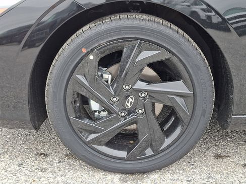 New 2026 Hyundai Elantra SEL Sport Premium image 18