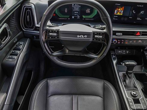 Certified 2026 Kia Sorento S FWD image 16