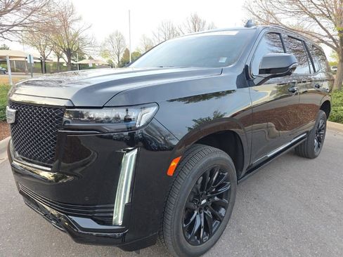 Certified 2024 Cadillac Escalade Sport Platinum image 2